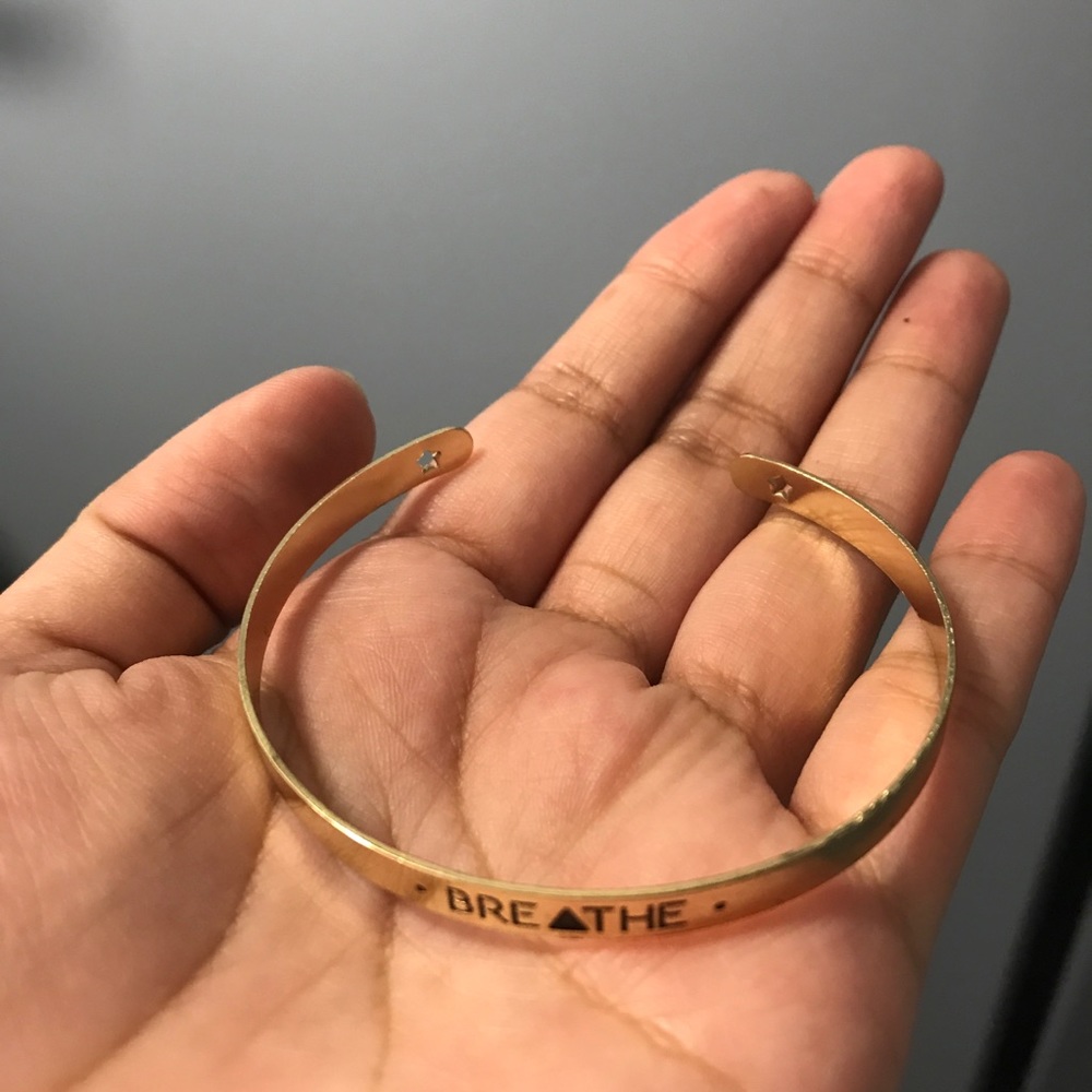 NEW Breathe bangle - Picture 4 of 4